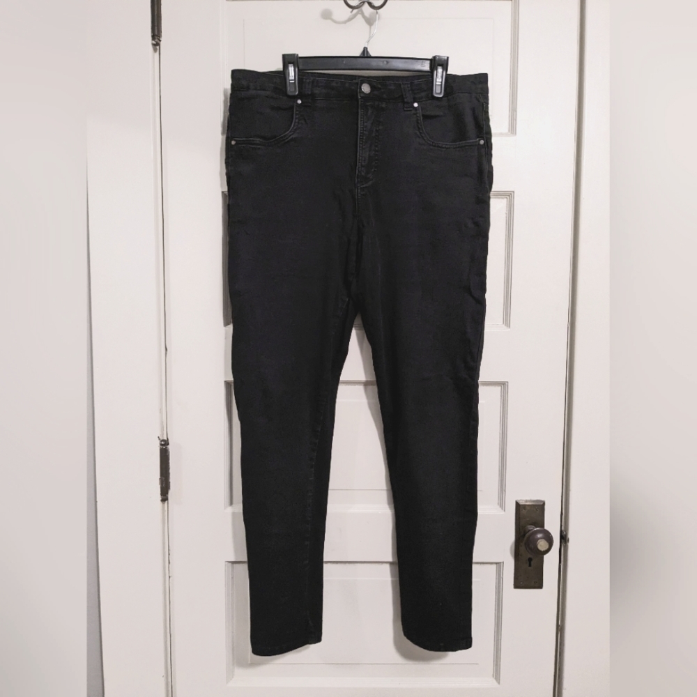 Universal Standard High Rise Skinny Jeans 16